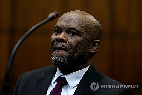 뒤숭숭한 남아공 경찰…2인자급 간부, 부패·성범죄 의혹 속 사임