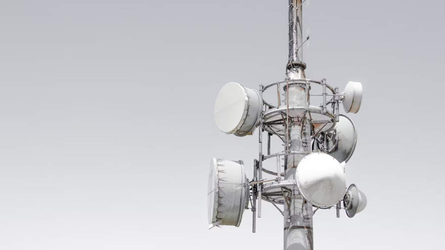 AT&T, T-Mobile and Verizon have officially teamed up to end coverage gaps