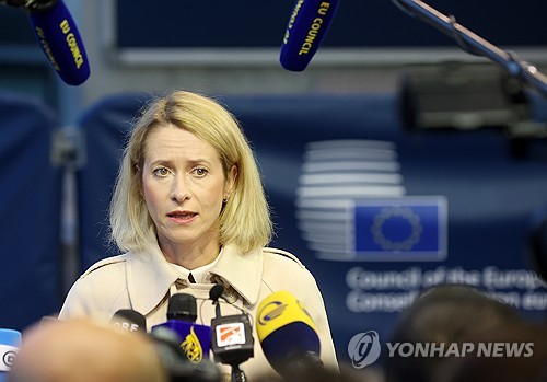 EU "트럼프, 러와 경유딜 대신 새 제재 부과해야"(종합)