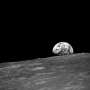New research shows how water would behave on the moon
