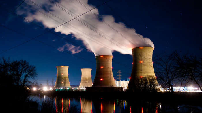 Nuclear Stocks Rebound on an Oversold Bounce: Uranium Energy Jumps 6%, NuScale Power and Oklo Climb 5%