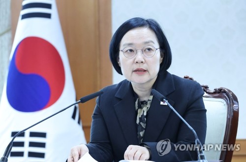 韓총리 "국민생명 수호, 최중요 책무…전체 정부가 책임져야"