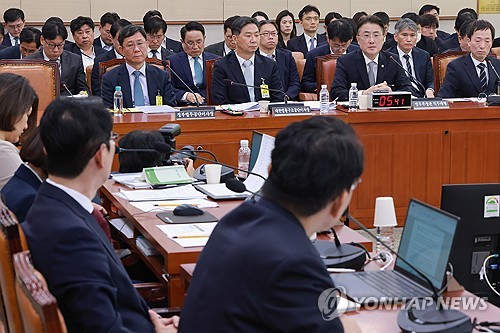 국감서 대법관 재제청 등 공방 예고…경기도는 추미애 첫 검증대