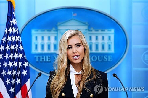 백악관, '각종 비위 의혹' 그리스 대사에 "사퇴 요구했다"