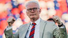 Super League 'not a carcass to be picked at' - McManus